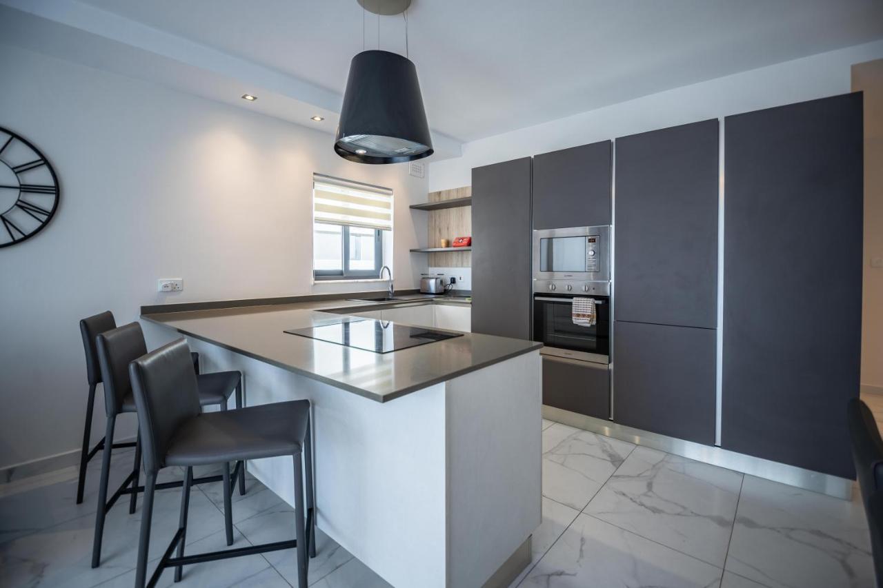 Seaside Luxury Apartment St. Paul's Bay Exterior foto